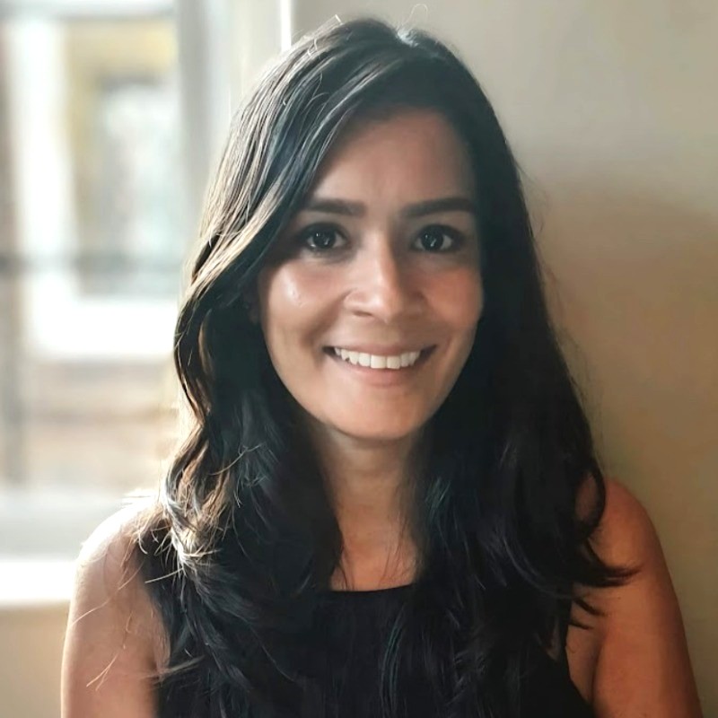 Sheena Suman, freelance marketing consultant based in London, specializing in strategy and planning, campaigns and content, customer growth and loyalty, and copywriting.